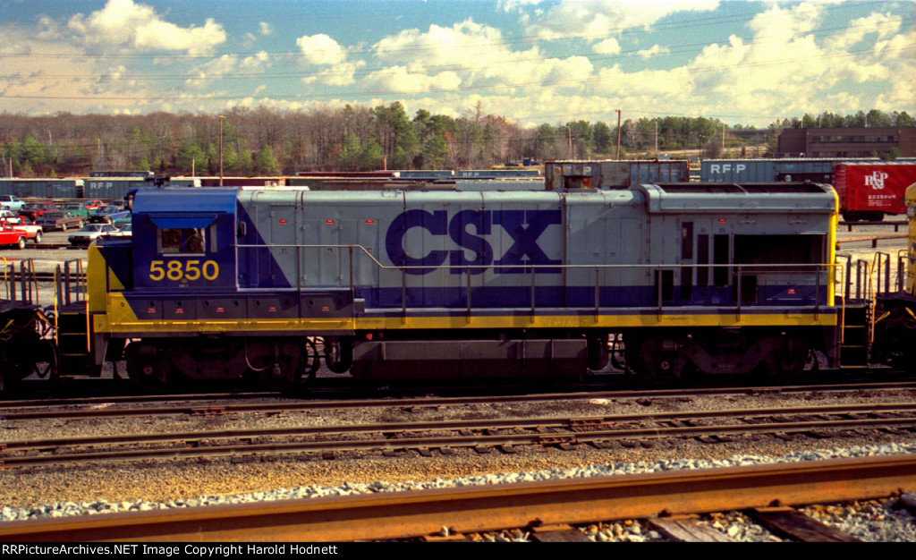 CSX 5850